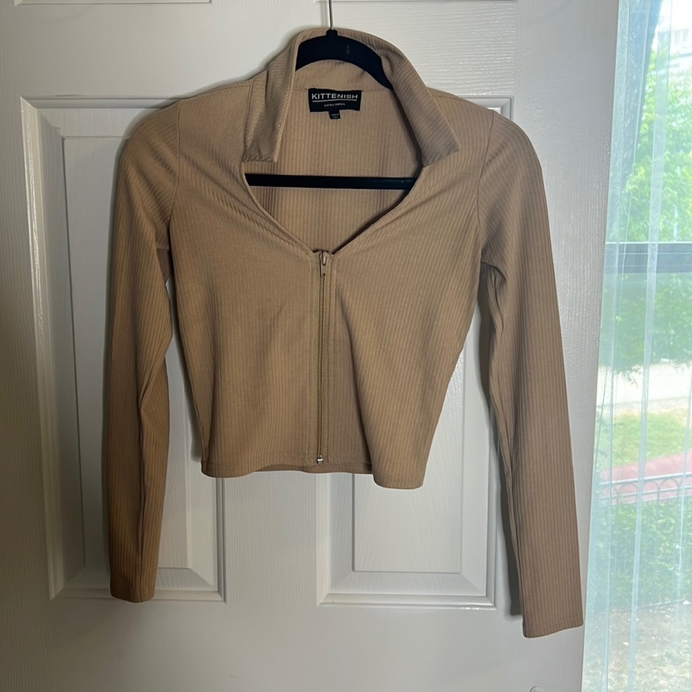 Zip crop top